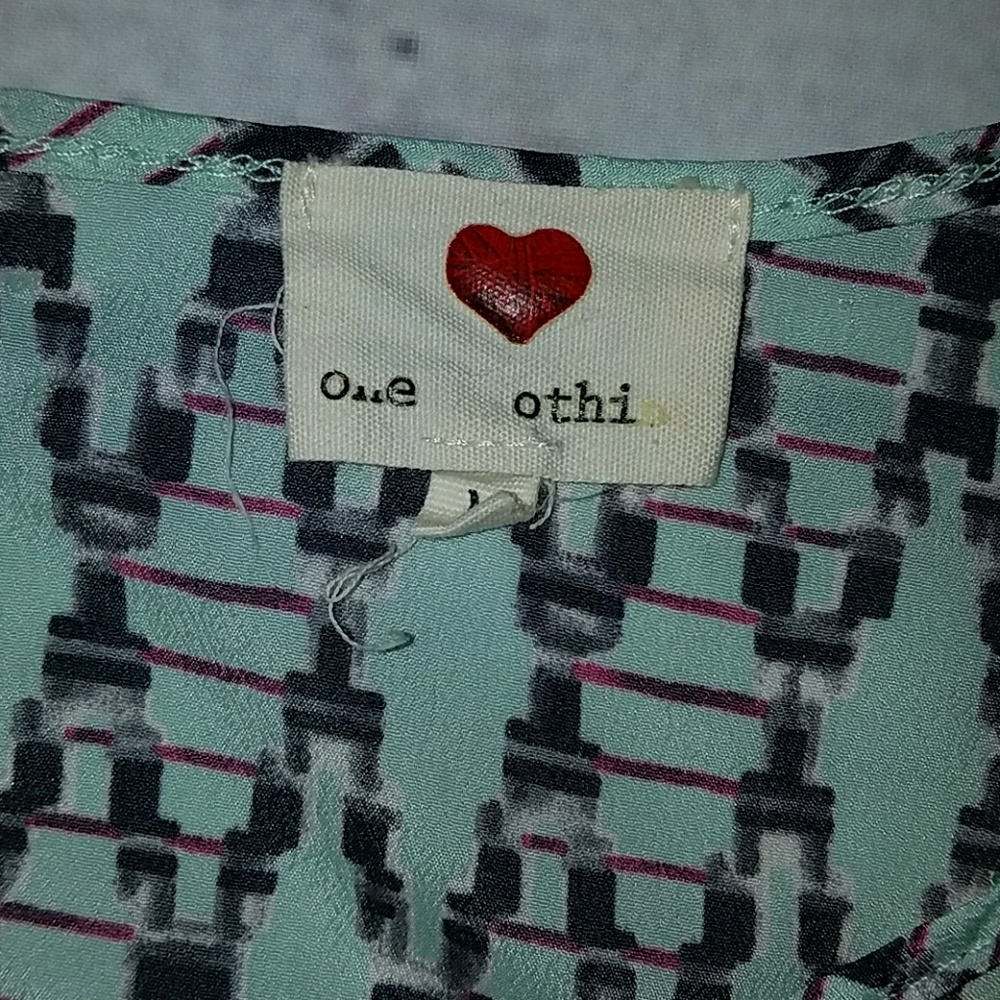 Patterned openback top - Picture 6 of 8